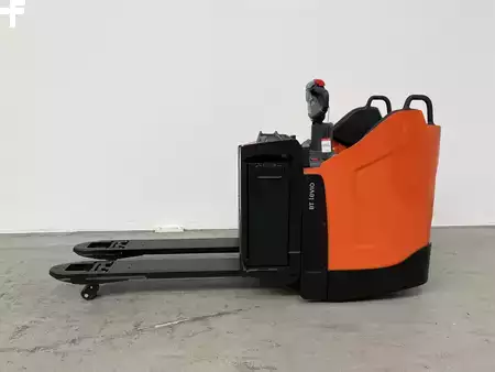 Niederhubwagen 2025  Toyota LPE200 *sofort verfügbar* (2)