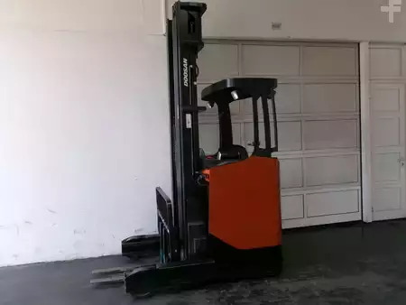 Schubmaststapler 2013  Doosan BR16JW (1)