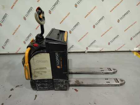 Electric Pallet Trucks 2010  Crown WT-3040MF (8)