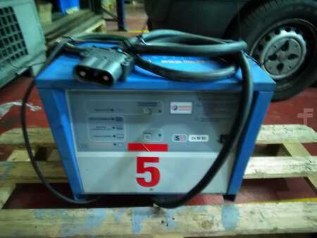 Transpallet elettrico 2011  Crown WT-3040MF (3)