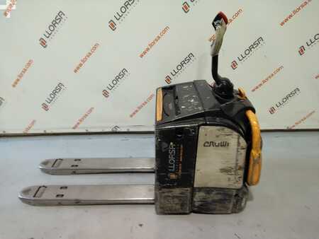 Electric Pallet Trucks 2011  Crown WT-3040MF (5)