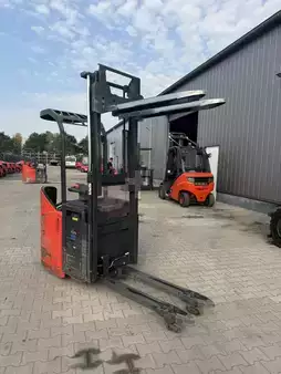 Wózki do komisjonowania pionowego  Linde D12 HP (4)