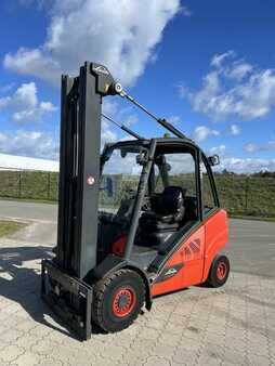 Carrello elevatore diesel 2014  Linde H30D-02 (1)