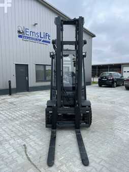 Empilhador diesel 2023  Linde H30D-01 (2)