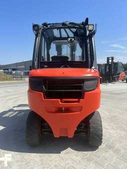 Carrello elevatore diesel 2015  Linde H30D-02 (5)