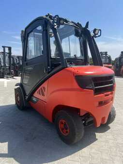 Empilhador diesel 2015  Linde H30D-02 (6)