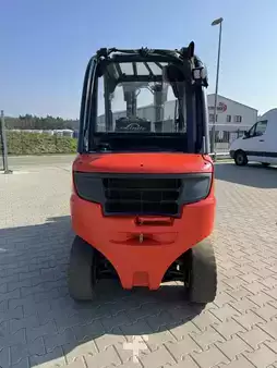 Diesel Forklifts 2018  Linde H30D-02 (5)