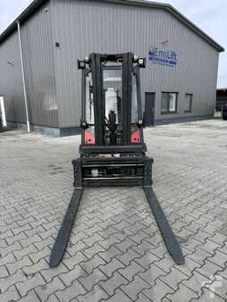 Diesel Forklifts 2018  Linde H25D-02 (2) 
