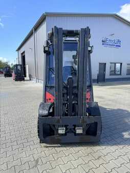 Diesel Forklifts 2019  Linde H30D-02 (2) 