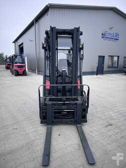 Carrello elevatore diesel 2020  Linde H18D-01 (2)