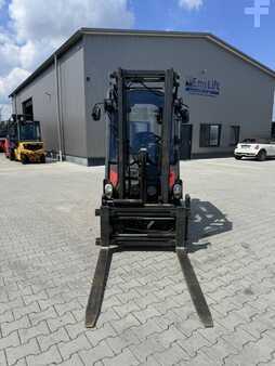 Diesel Forklifts 2015  Linde H16D-01 (2)