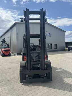 Carretilla elevadora diésel 2018  Linde H50D-02 (2)