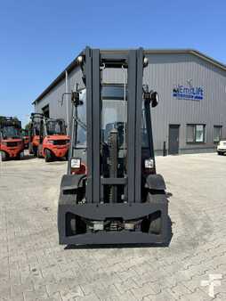 Chariots élévateurs diesel 2013  Linde H50D-02 (2)