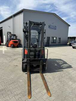 Carretilla elevadora diésel 2020 Linde H16D-01 (2)