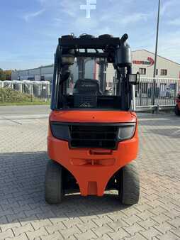 Carretilla elevadora diésel 2016  Linde H25D-02 (5)