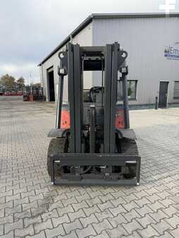 Diesel heftrucks 2009  Linde H40D  Containerfähig (2)