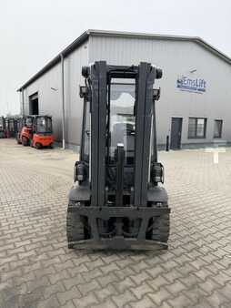 Chariots élévateurs diesel 2023  Linde H35D-01/1202 (2)