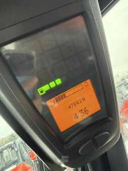 Dízel targoncák 2012  Linde H80D-01/900 (8)