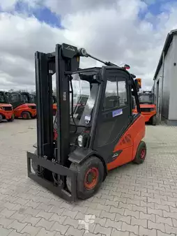 Carrelli elevatori diesel 2019  Linde H35D-02 (1)