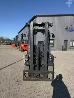 Wózki widłowe diesel 2020  Linde H25D-01/1202 (2)