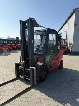 Diesel gaffeltruck 2016  Linde H35D-02 (1)