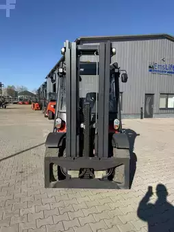 Carretilla elevadora diésel 2017  Linde H50D-02 (2)