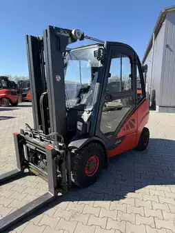 Diesel Forklifts 2013  Linde H30D-02 (1)