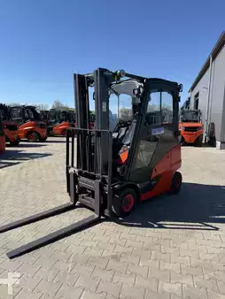 Dieselstapler 2016  Linde H16D-01 (1)