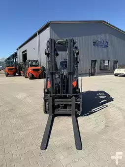 Dieselstapler 2016  Linde H16D-01 (2)