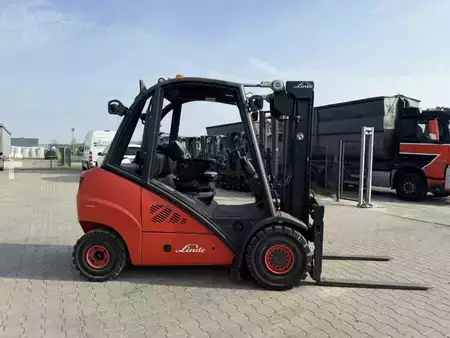 Diesel Forklifts 2011  Linde H30D-01 (10)