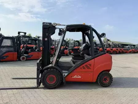 Diesel Forklifts 2011  Linde H30D-01 (9)
