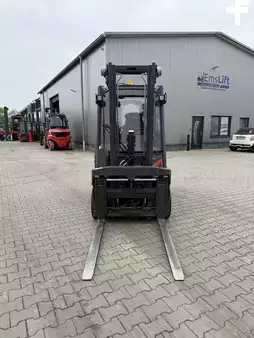 Diesel heftrucks 2018  Linde H25D-02 (2)