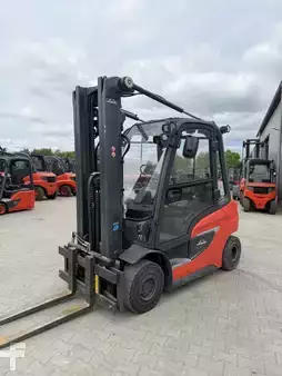 Diesel heftrucks 2022  Linde H25D-01/1202 (1)