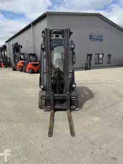 Dieselový VZV 2013  Linde H20D-01 (2)