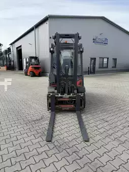 Carretilla elevadora diésel 2018  Linde H25D-02 (2)