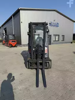 Empilhador diesel 2017  Linde H16D-02 (2)