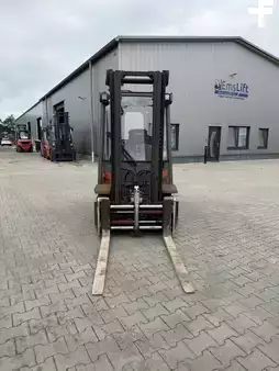 Dieselstapler 2013  Linde H25D-02 (2)