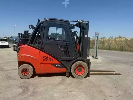 Chariots élévateurs diesel 2015  Linde H35D-02 (9)