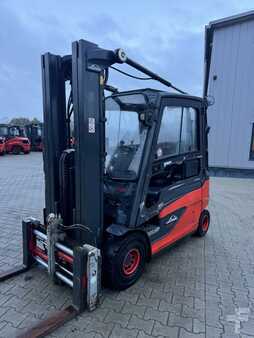 Electric - 4 wheels 2019  Linde E25L-01 (1)