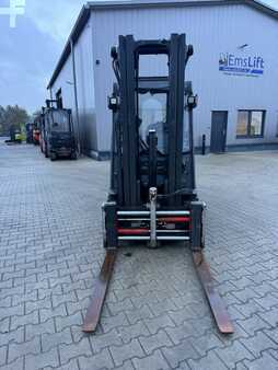 Electric - 4 wheels 2019  Linde E25L-01 (2)