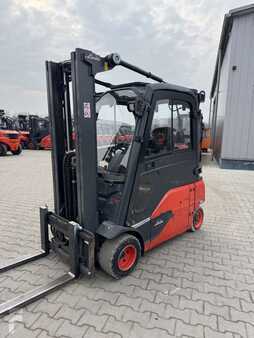 Carrelli elettrici 4 ruote 2017  Linde E20PL-02 (1)