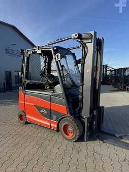 Carrelli elettrici 4 ruote 2014  Linde E30HL-01/600 (3)