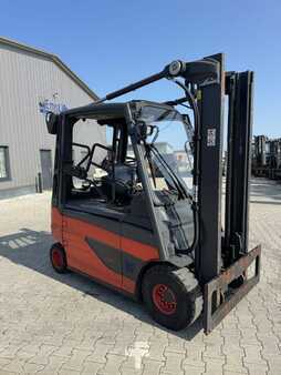 4-wiel elektrische heftrucks 2016  Linde E25L-01 (3)