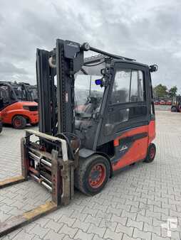 Eléctrica de 4 ruedas 2022  Linde E40HL/600 (1)