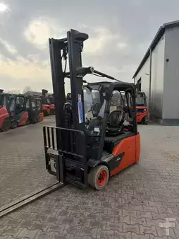 Elektromos 3 kerekű 2019  Linde E16L-02 (1)