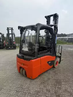Elektromos 3 kerekű 2019  Linde E16L-02 (4)