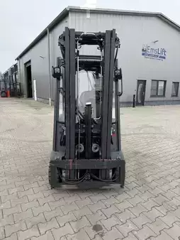 Chariots électriques à 3 roues 2015  Linde E16-02 (2)