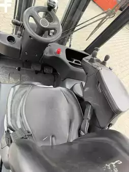 Chariots électriques à 3 roues 2015  Linde E16-02 (7)