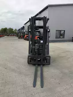 Chariots électriques à 3 roues 2020  Linde E16-02 (2)