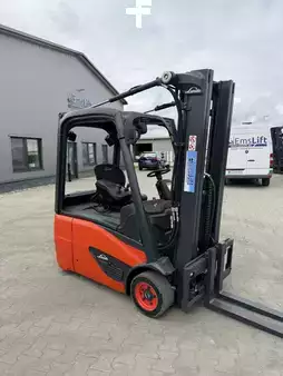 Chariots électriques à 3 roues 2020  Linde E16-02 (3)